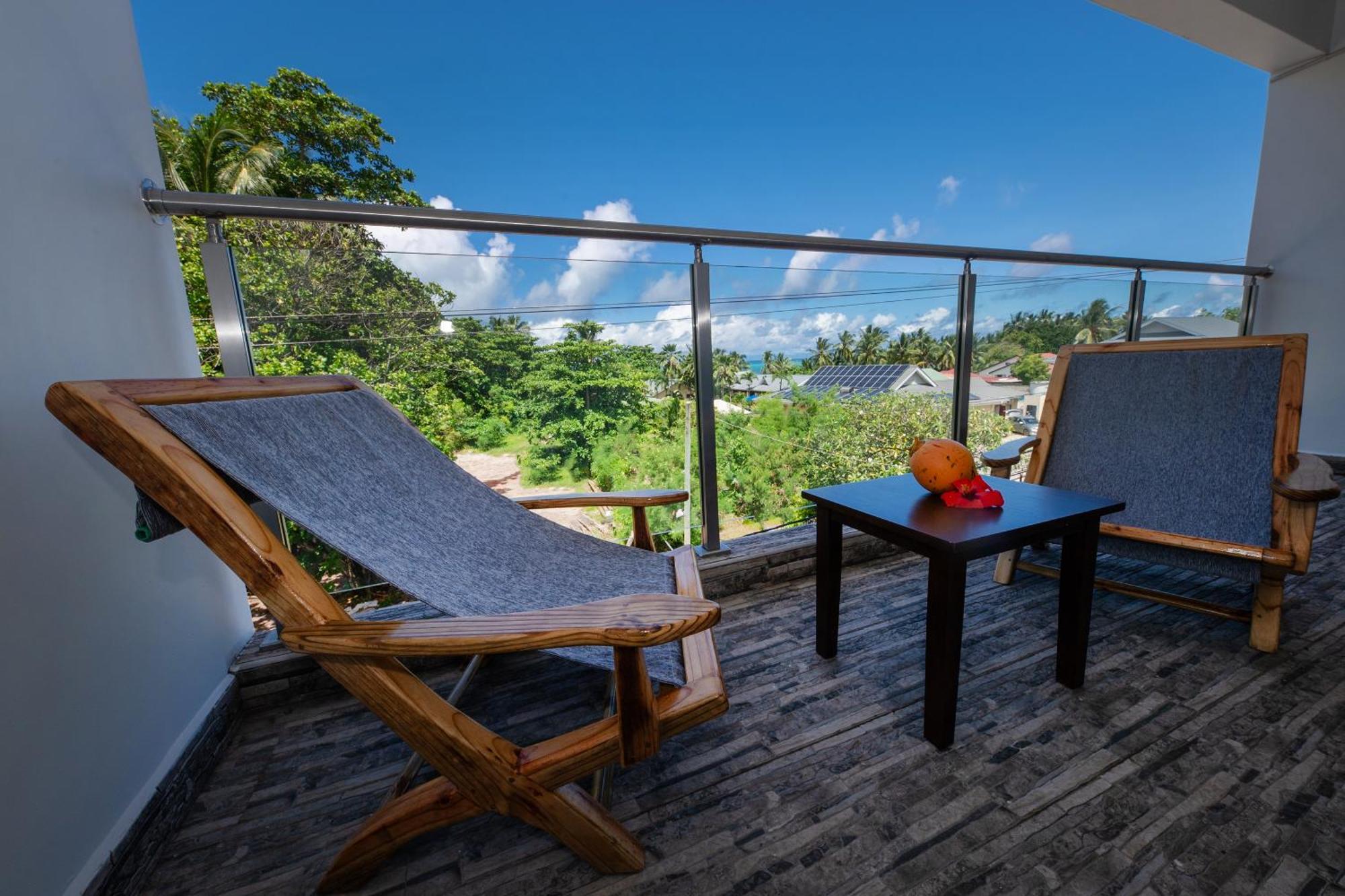 Bijoutier Apartments Grand Anse  Exterior photo