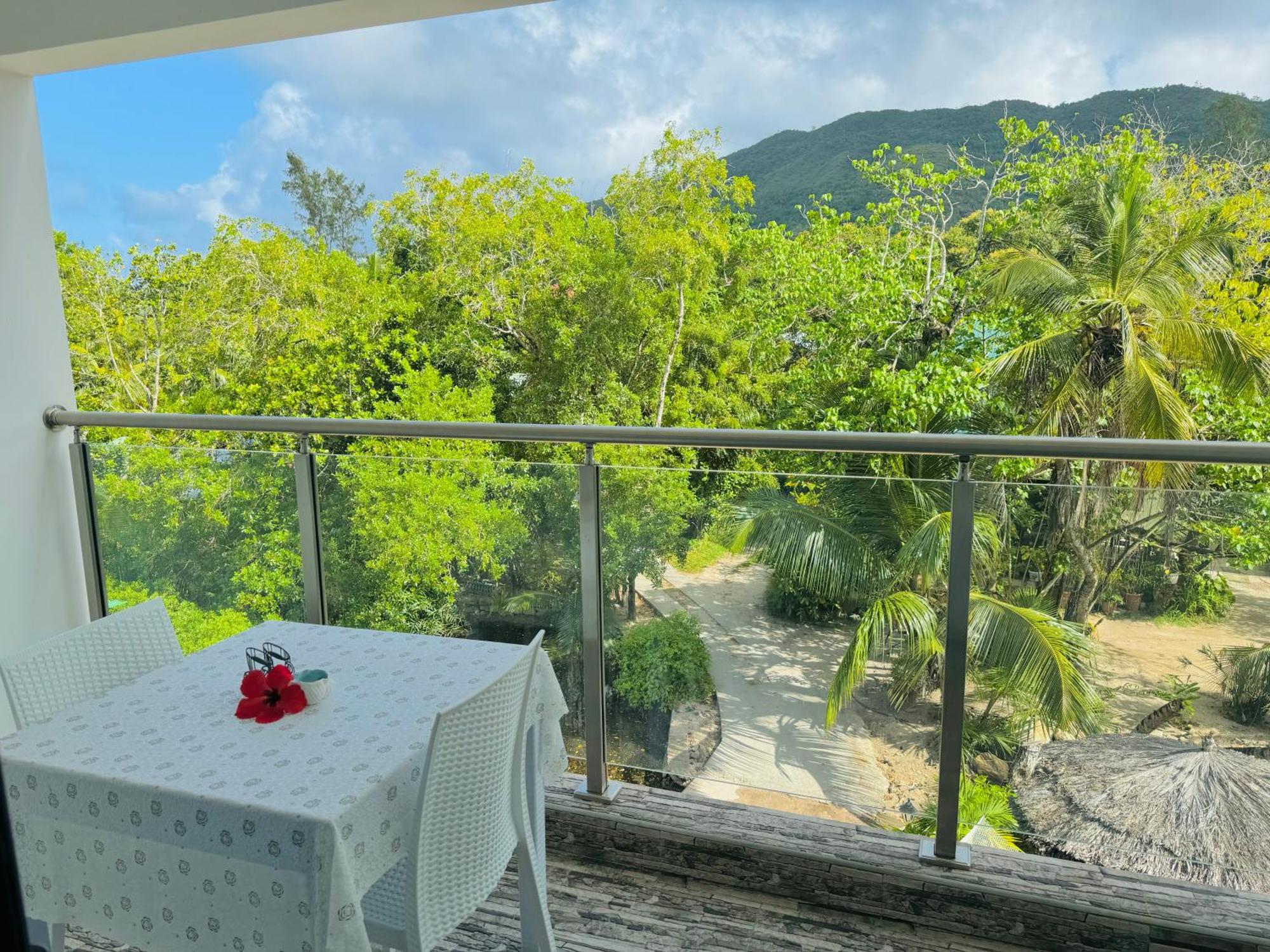 Bijoutier Apartments Grand Anse  Exterior photo